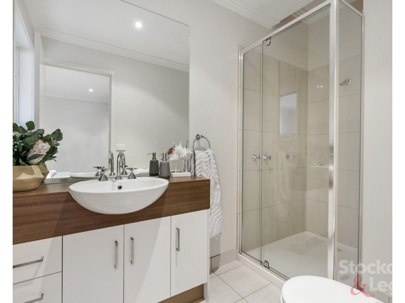 2/33 Evell Street, Glenroy VIC 3046