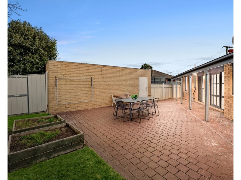 1 Gretna Close, Westmeadows VIC 3049