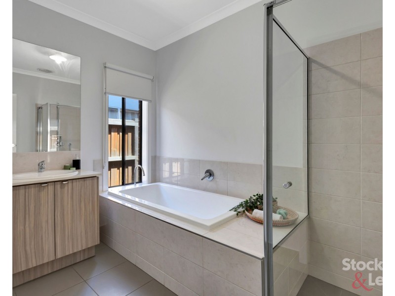 7 Abbey Road, Beveridge VIC 3753