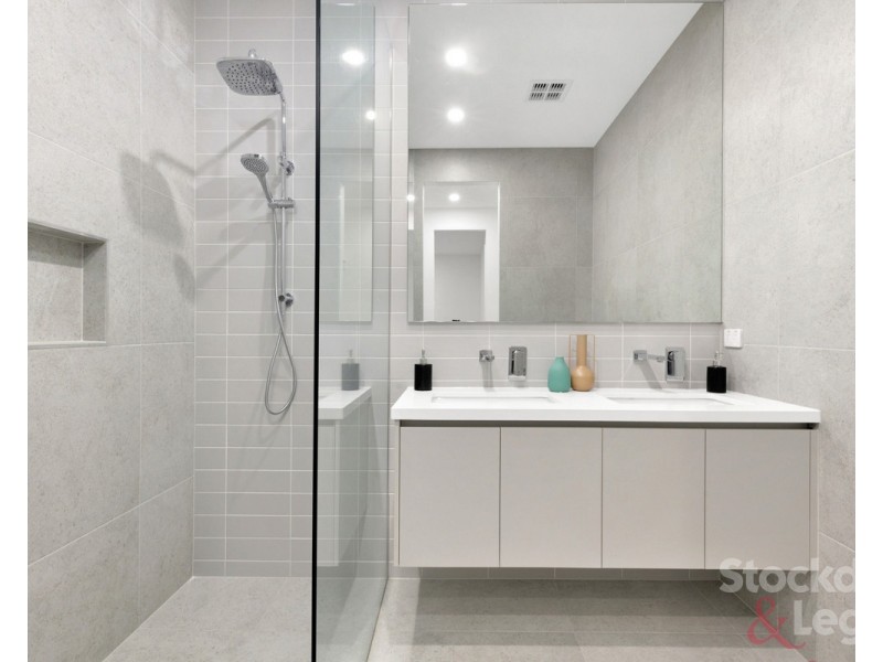29B Anselm Grove, Glenroy VIC 3046