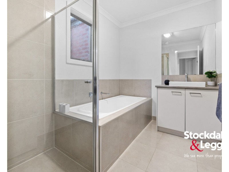 10 Impara Rise, Werribee VIC 3030