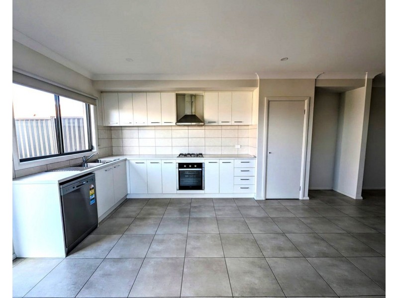 36 Fluent Lane, Greenvale VIC 3059