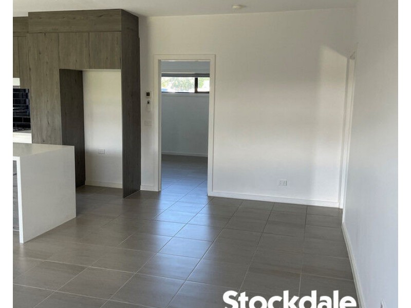 2/42 Widford Street, Glenroy VIC 3046