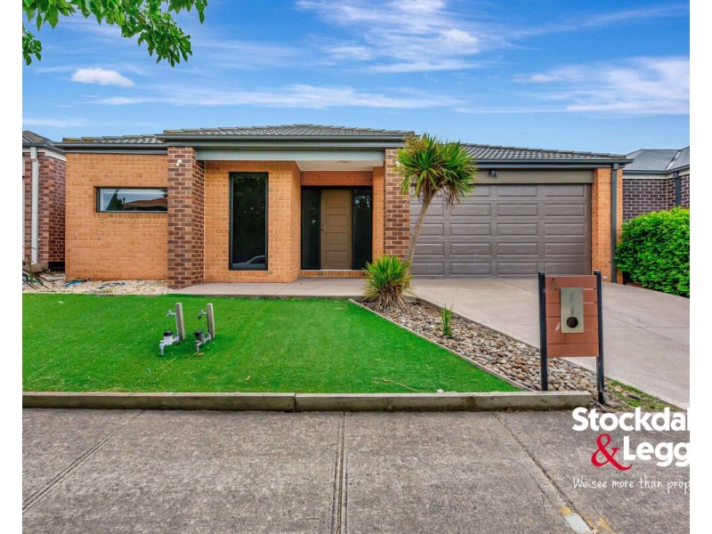 4 Oak Leaf Street, Greenvale VIC 3059