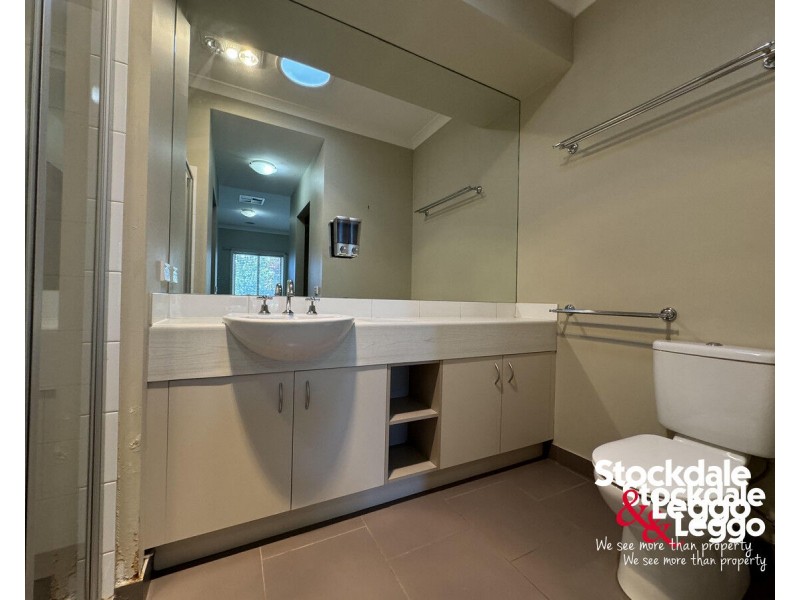 26 Dempster Drive, Craigieburn VIC 3064