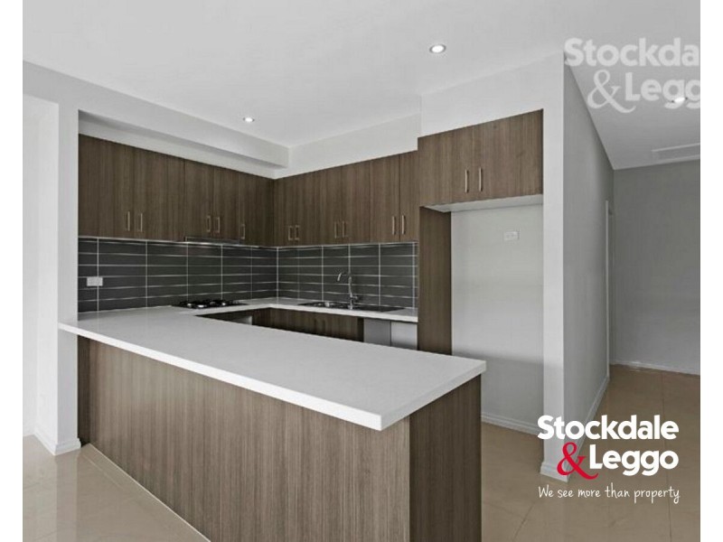 2/28 View Street, Glenroy VIC 3046