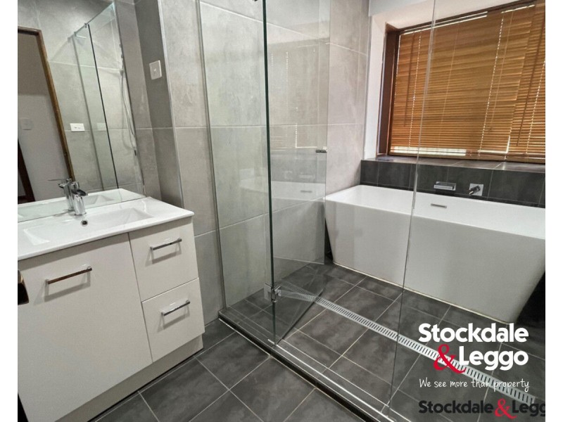 30 Dawson Street, Tullamarine VIC 3043