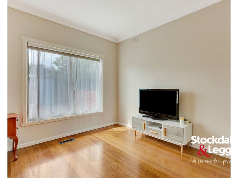 102 Outlook Drive, Glenroy VIC 3046