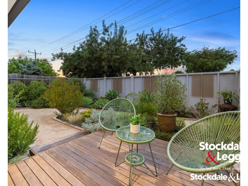 6 North Circular Road, Gladstone Park VIC 3043