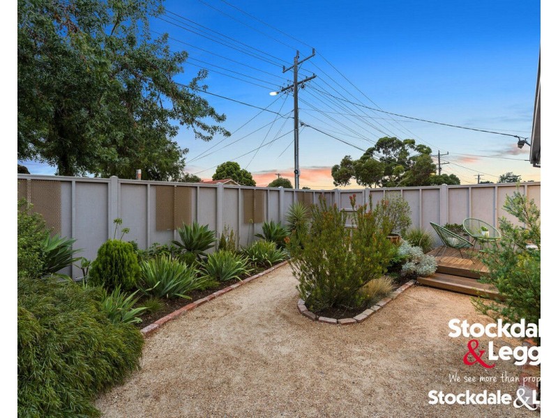 6 North Circular Road, Gladstone Park VIC 3043