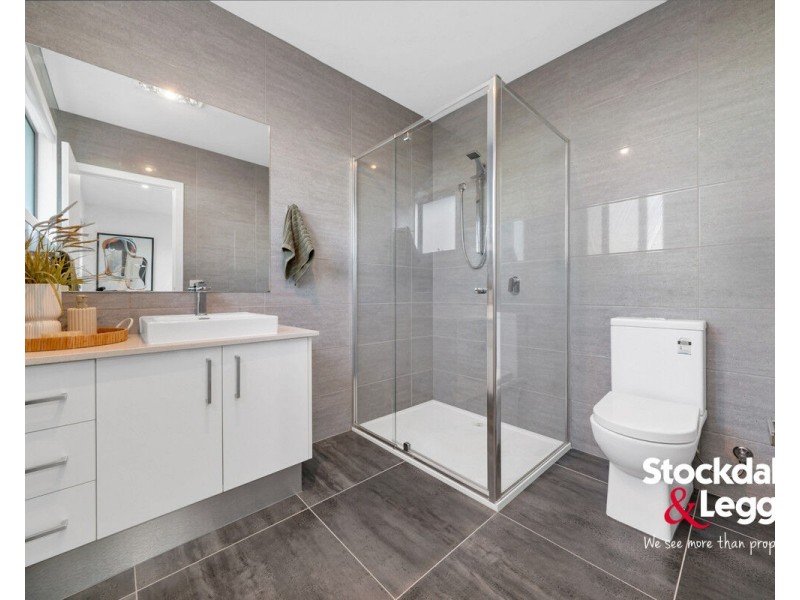 1/12 Tarana Avenue, Glenroy VIC 3046