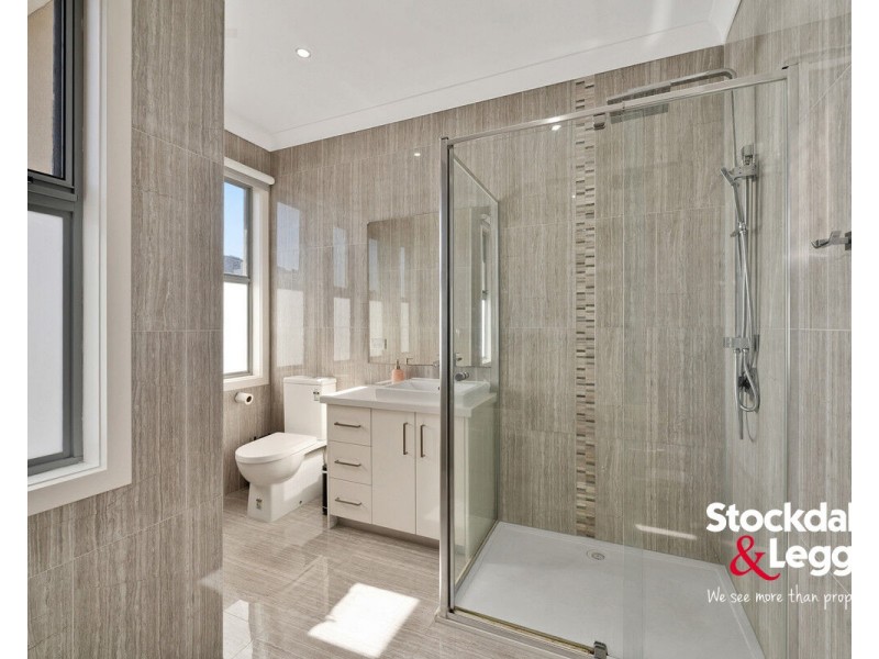 2/66 Everard Street, Glenroy VIC 3046