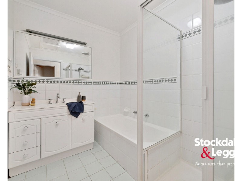 3 Francis Street, Oak Park VIC 3046