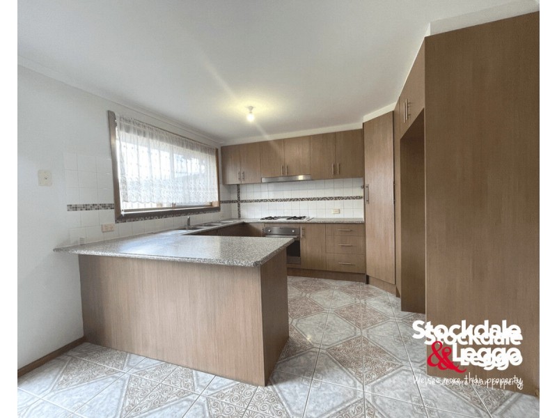 8 Banksia Place, Meadow Heights VIC 3048