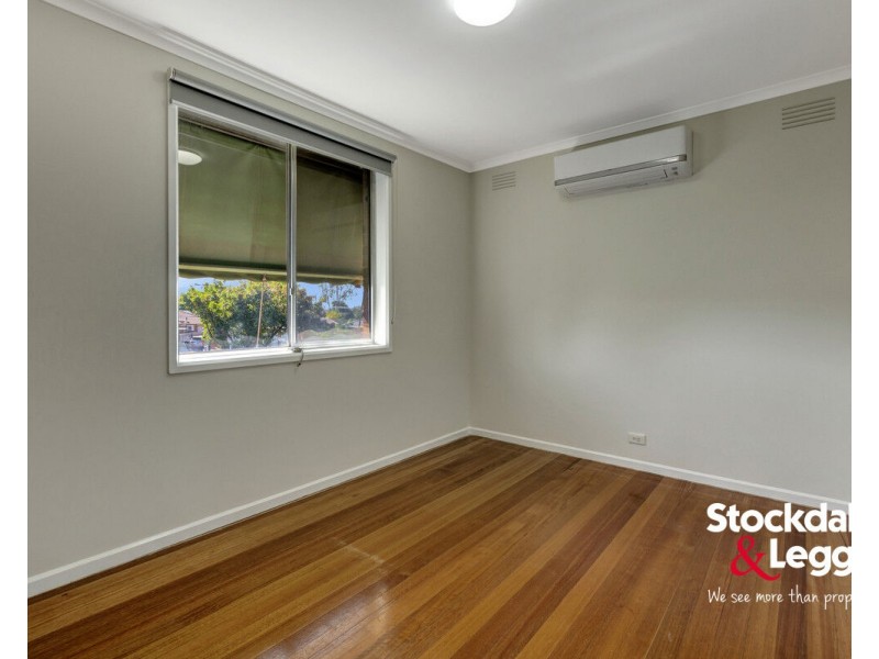 1 Elvin Close, Gladstone Park VIC 3043