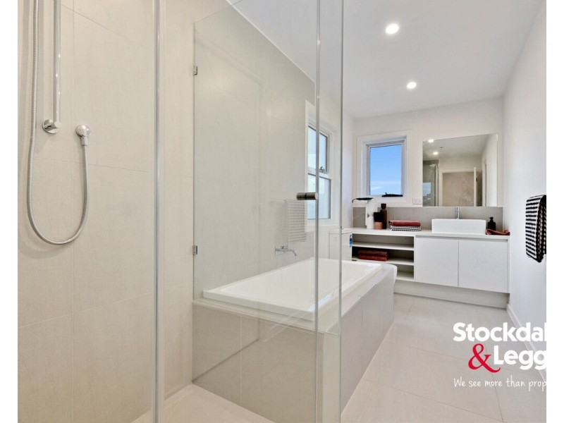 4 & 6/9 Karin Crescent, Glenroy VIC 3046