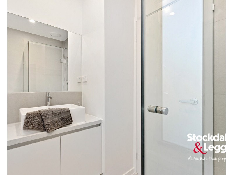 14/111-115 Augustine Terrace, Glenroy VIC 3046