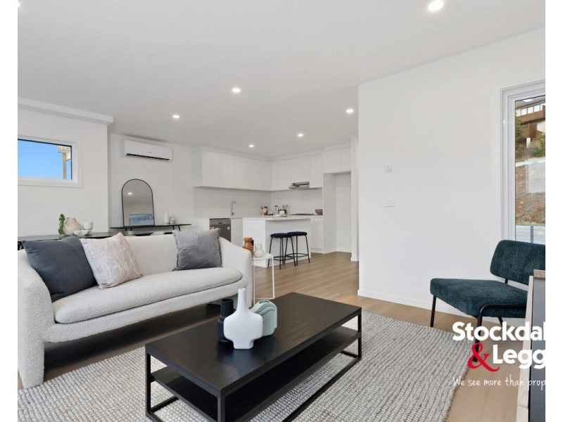 12/111-115 Augustine Terrace, Glenroy VIC 3046
