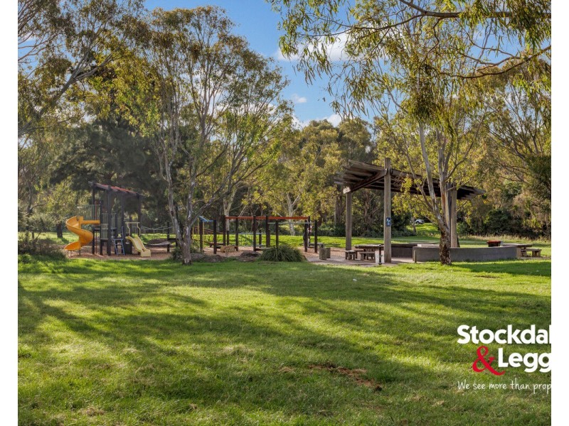 12/111-115 Augustine Terrace, Glenroy VIC 3046