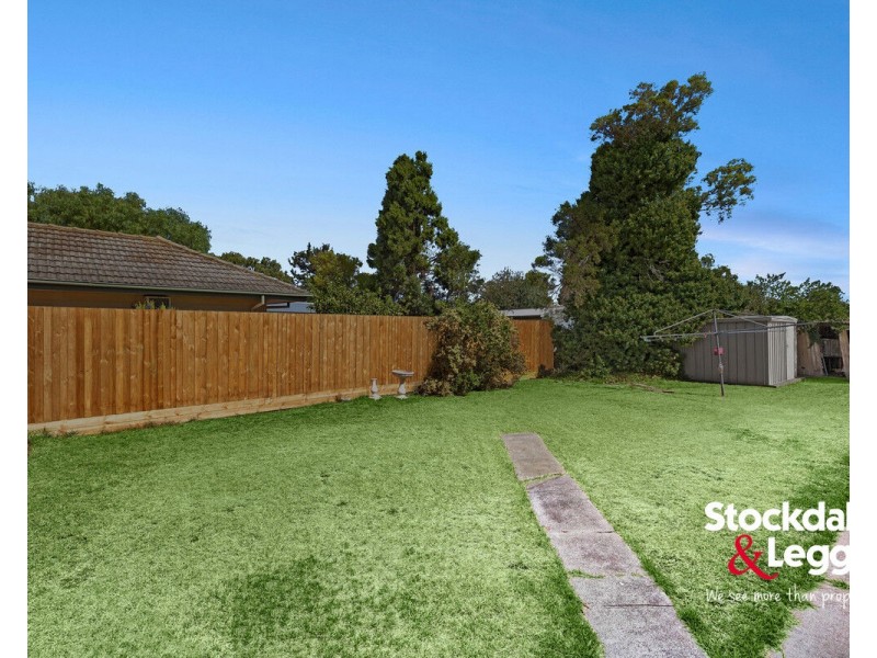 49 Emu Parade, Jacana VIC 3047