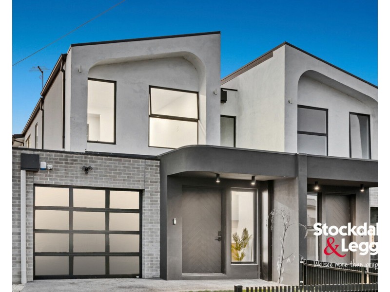 25A Grandison Grove, Oak Park VIC 3046