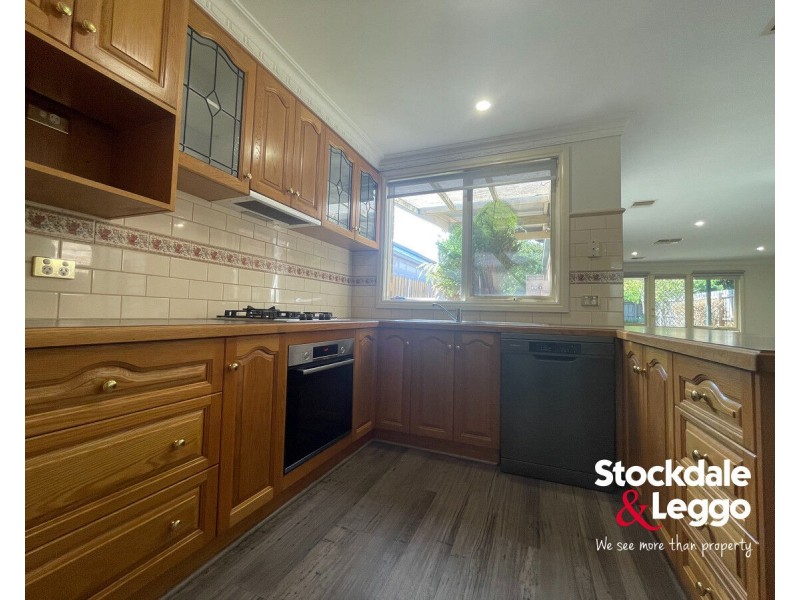 1/27 Fleetwood Drive, Greenvale VIC 3059