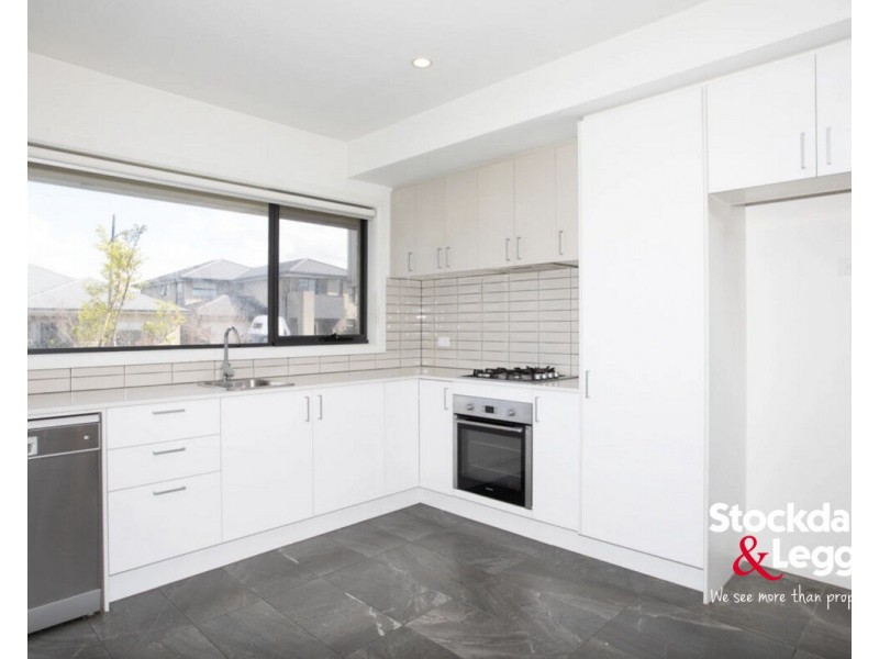 18 River Rose Street, Greenvale VIC 3059