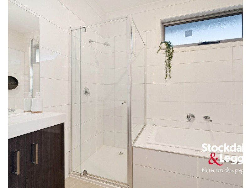 2/39-41 Valencia Street, Glenroy VIC 3046