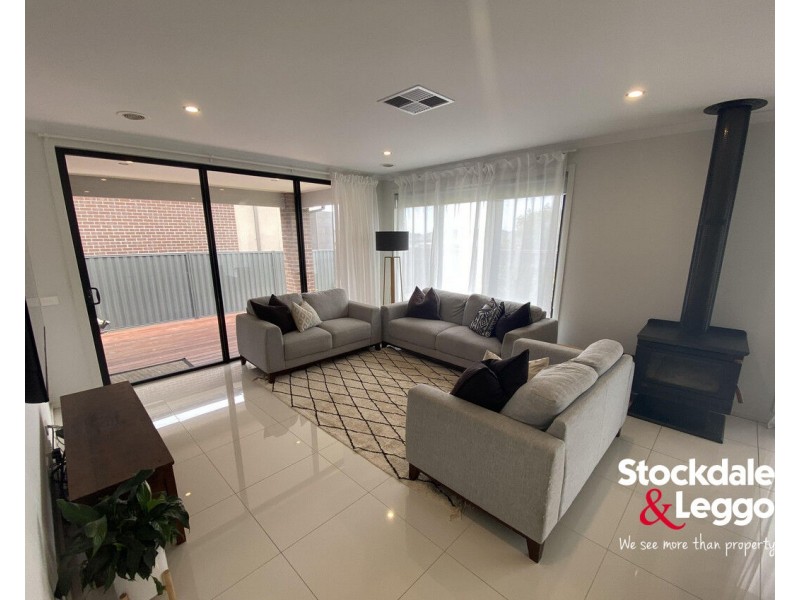26 Breeze Way, Greenvale VIC 3059