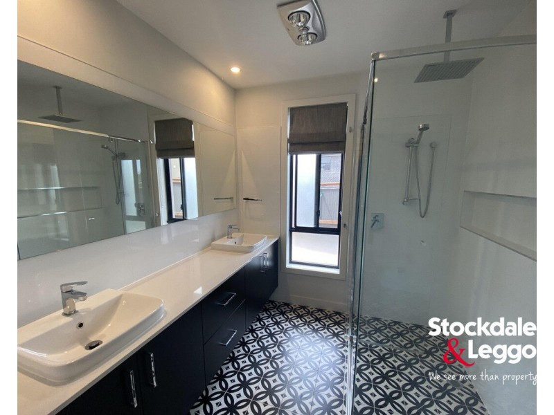 26 Breeze Way, Greenvale VIC 3059
