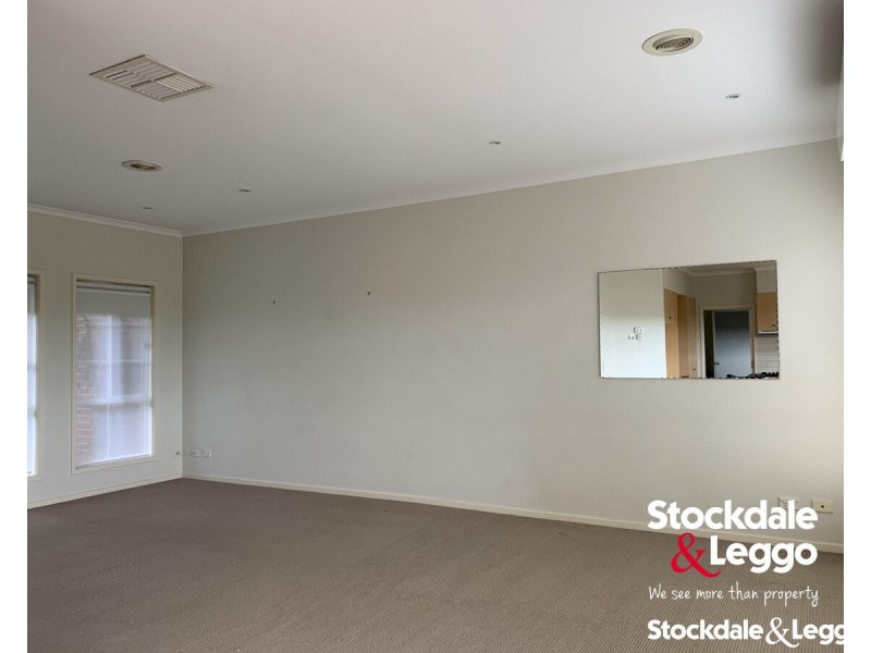 12 Balerno Circle, Gowanbrae VIC 3043
