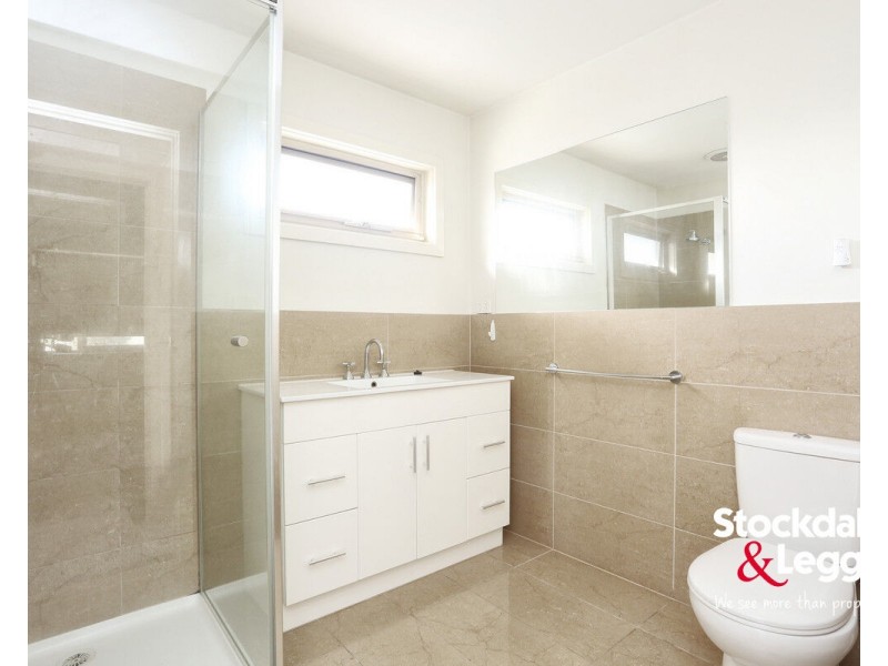 1/16 Leonard Avenue, Glenroy VIC 3046