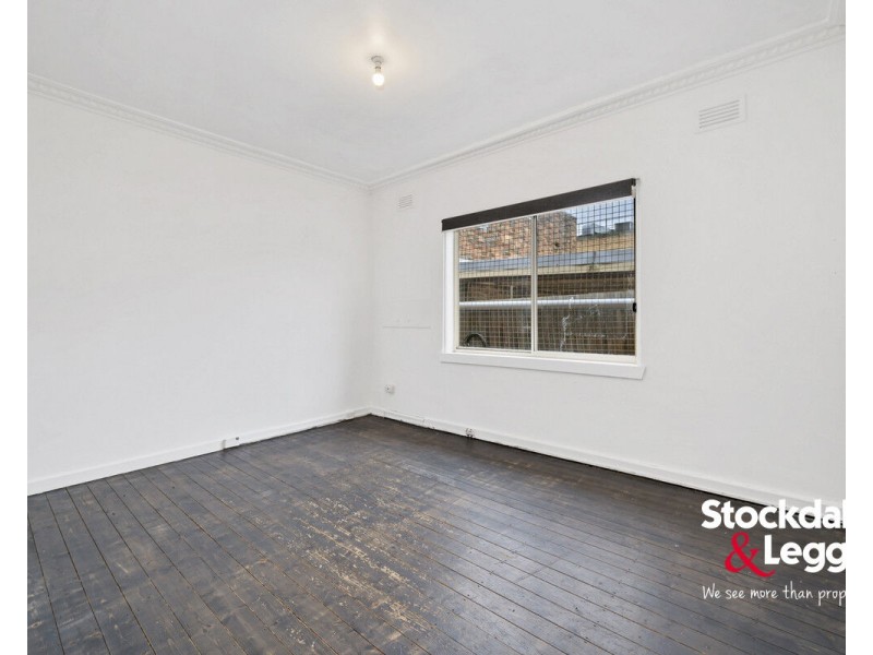 116 Snell Grove, Oak Park VIC 3046