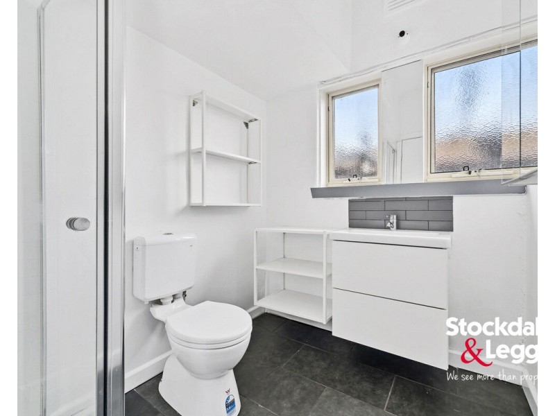 116 Snell Grove, Oak Park VIC 3046