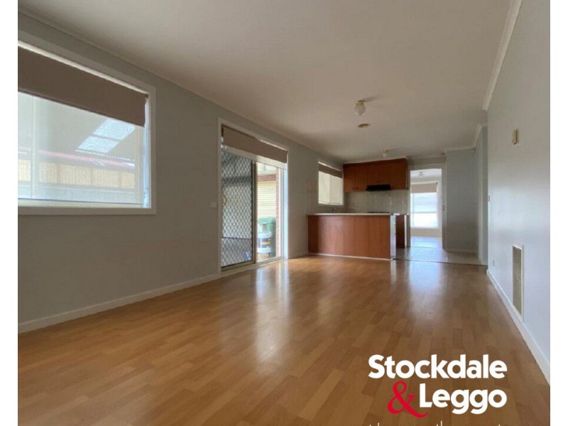 24 Waterford Avenue, Craigieburn VIC 3064