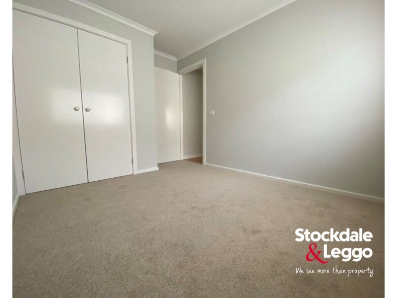 24 Waterford Avenue, Craigieburn VIC 3064