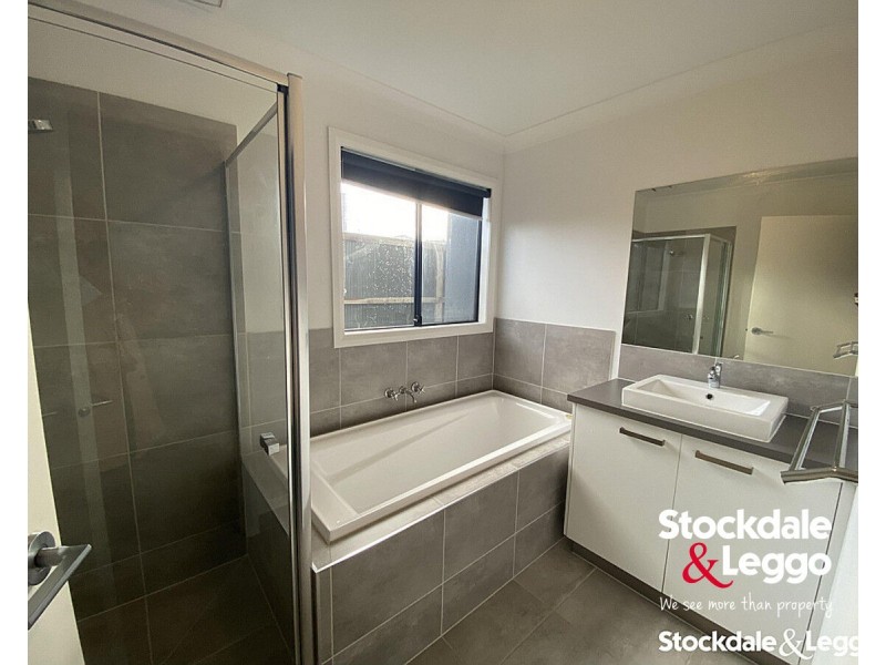 25 Ambition Drive, Greenvale VIC 3059