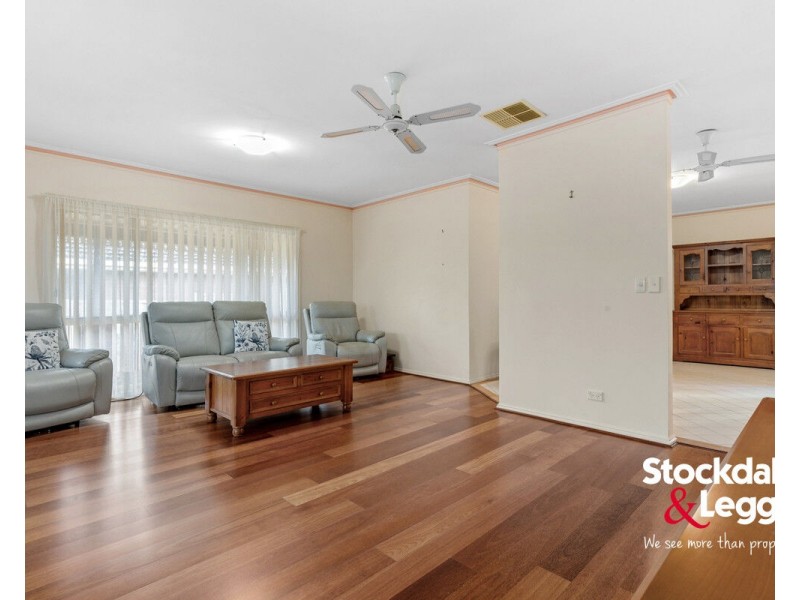 1/9 Gregory Street, Oak Park VIC 3046