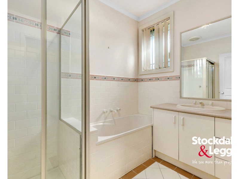 1/9 Gregory Street, Oak Park VIC 3046