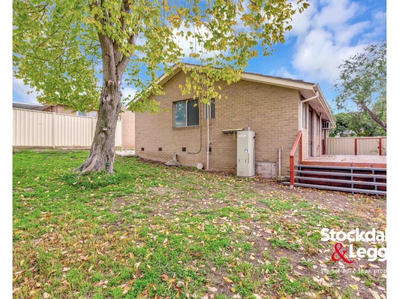 42 North Circular Road, Gladstone Park VIC 3043