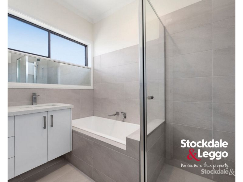 2/288 Wood Street, Preston VIC 3072
