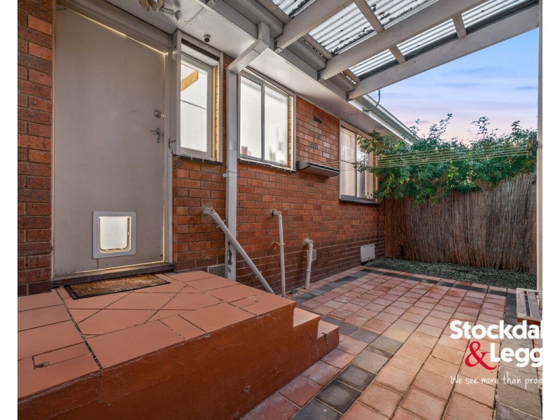 4/26 Gladstone Parade, Glenroy VIC 3046