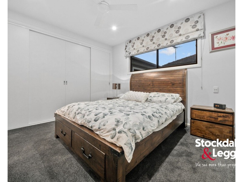 1 Wheatsheaf Road, Glenroy VIC 3046