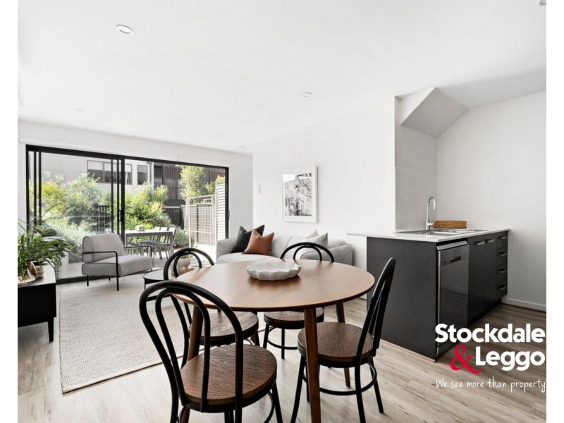 30 Stonewood Circuit, Hadfield VIC 3046