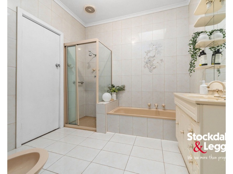 138 East Street, Hadfield VIC 3046