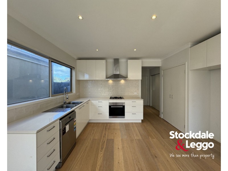 70 Frontier Avenue, Greenvale VIC 3059