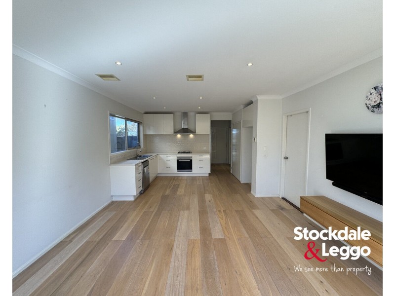 70 Frontier Avenue, Greenvale VIC 3059