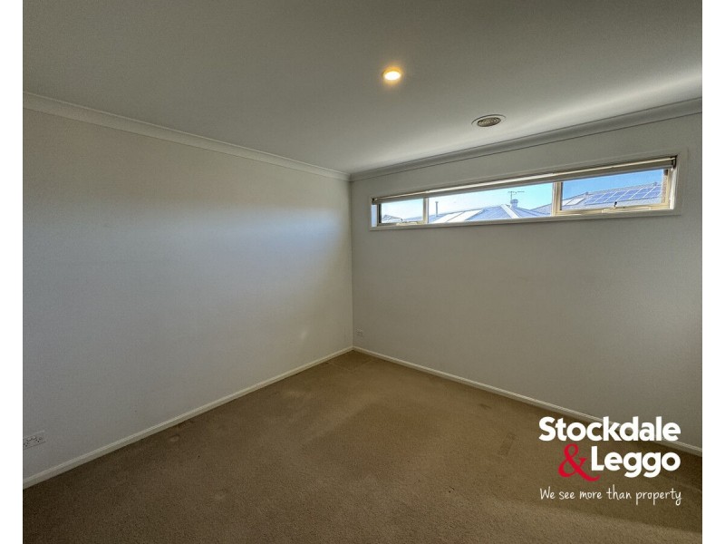 70 Frontier Avenue, Greenvale VIC 3059