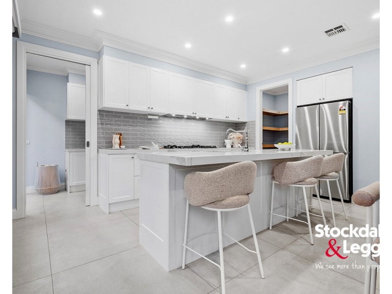 1 Pimbial Court, Hadfield VIC 3046