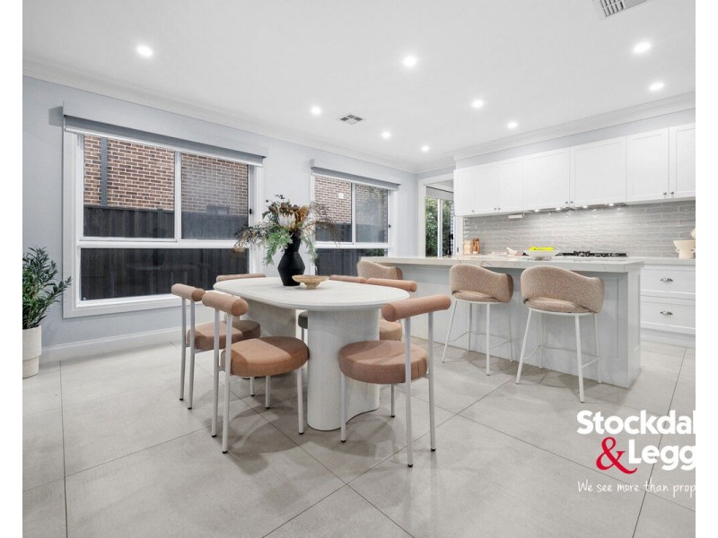 1 Pimbial Court, Hadfield VIC 3046